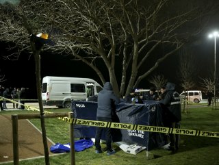 İstanbul’da elleri bağlı ağaca asılı bir ceset bulundu