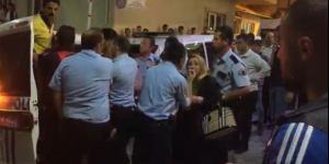 Düğünde kız ve erkek tarafı birbirine girdi