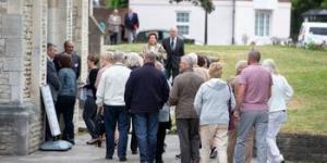 İngiltere&rsquo;de sağlık skandalı: 456 hasta yanlış ağrı kesiciden öldü