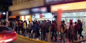 Kontrolden çıkan otomobil iş yerine girdi