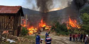 Eve düşen yıldırım bir köyü yok ediyordu!